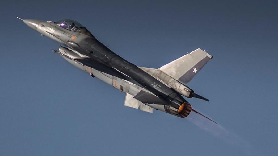 Lockheed Martin F-16AM MLU de la Fuerza Aérea de Chile. Foto: Issan Valenzuela