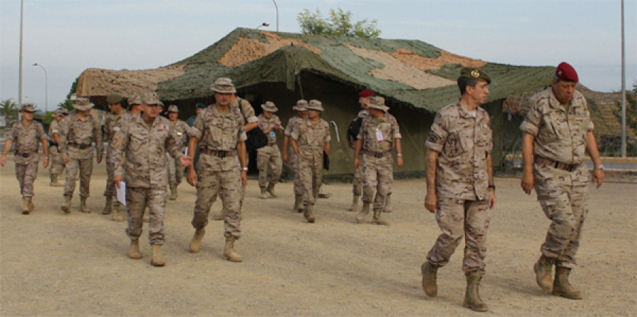 Despliegue de tiendas Colpro en una visita del anterior JEME. Foto: Ejército de Tierra