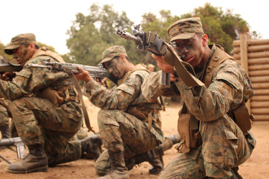 La instrucción entrega conocimientos básicos militares a los alumnos. Foto: Departamento de Comunicaciones de la Escuela de Suboficiales