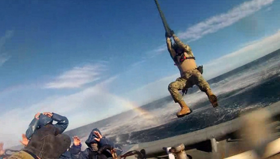 Esta se consideró por la armada mexicana como una operación de alto riesgo. Imagen y video, Semar.