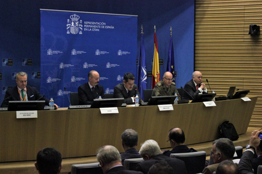 Jornada de la industria de defensa en la OTAN