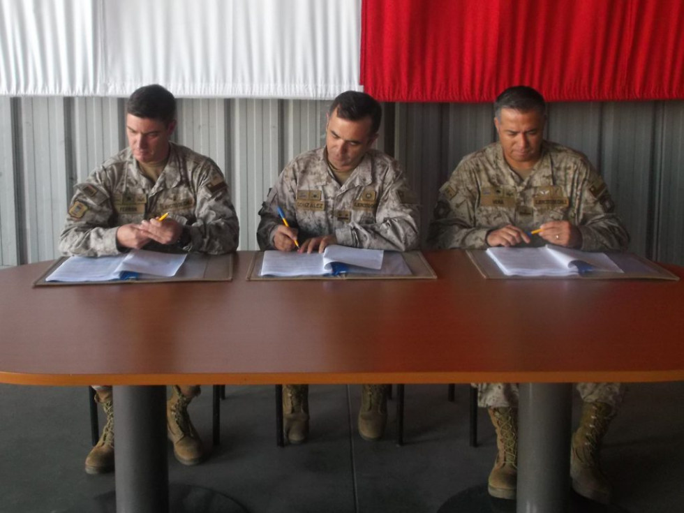 El nuevo comandante del CMIF Antofagasta es un ingeniero en Sistemas Logísticos, mención Mantenimiento, de la Acapomil. Foto: Famae