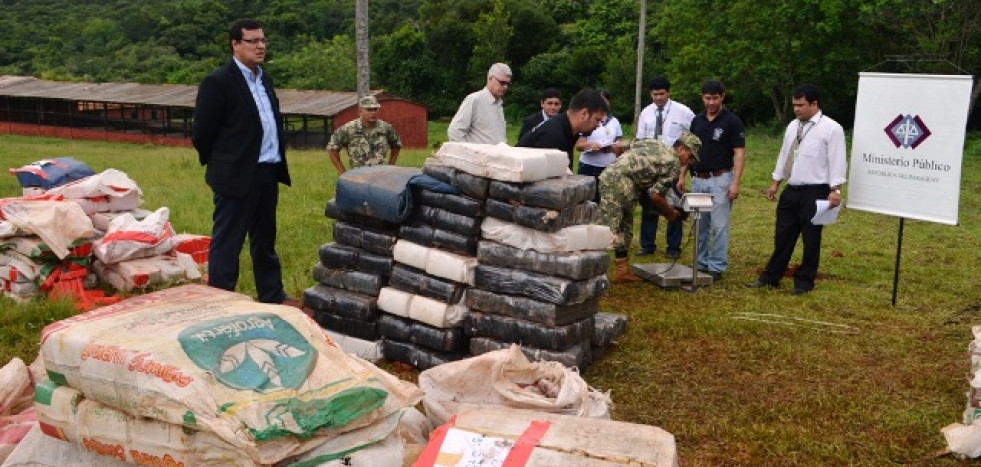 Destrucción de drogas ilegales por parte del Ministerio Público. Foto: Ministerio Público del Paraguay.