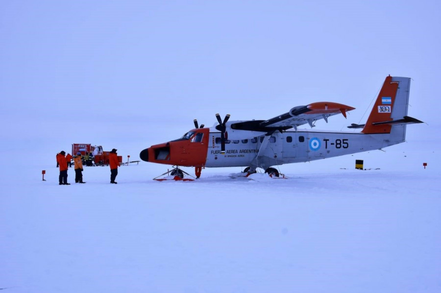 El de Havilland Canada DHC-6 Twin Otterque anevizó en la Base Belgrano II. Fuente: Fuerza Aérea Argentina.