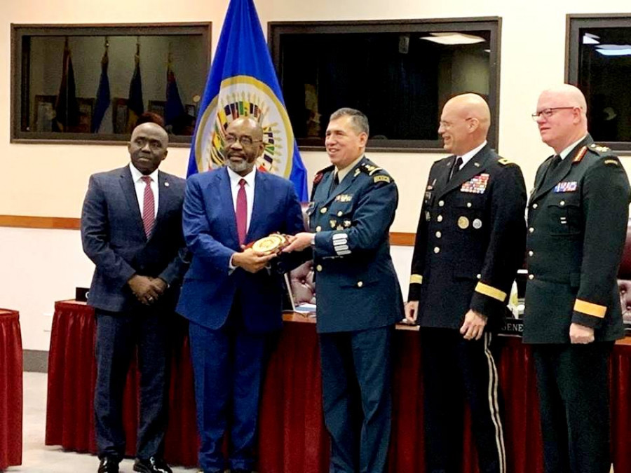 El ministro de Defensa de Haití, Enold Joseph, durante su presentación. Foto: Ministère de la Défense d´Haïti.