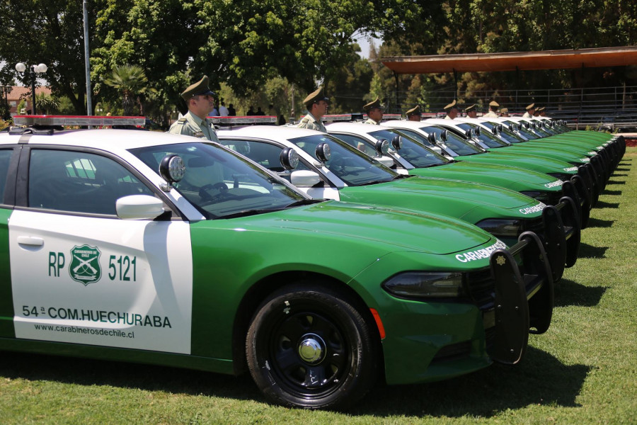 Línea de los nuevos Dodge Charger Police de Carabineros. Foto: Ministerio del Interior.
