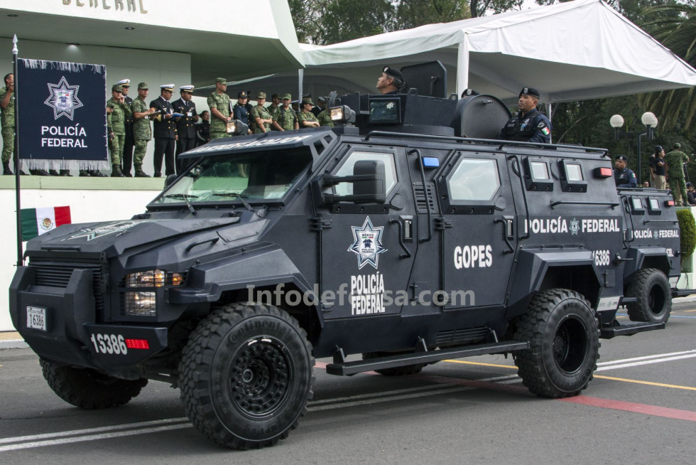 Estos 550 millones de dólares son extraordinarios a los presupuestos de las secretarías de defensa y seguridad federal. Foto, García.