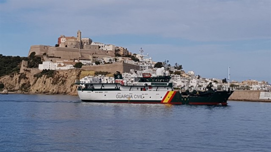 Patrullero Río Miño en Ibiza. Foto: Guardia Civil