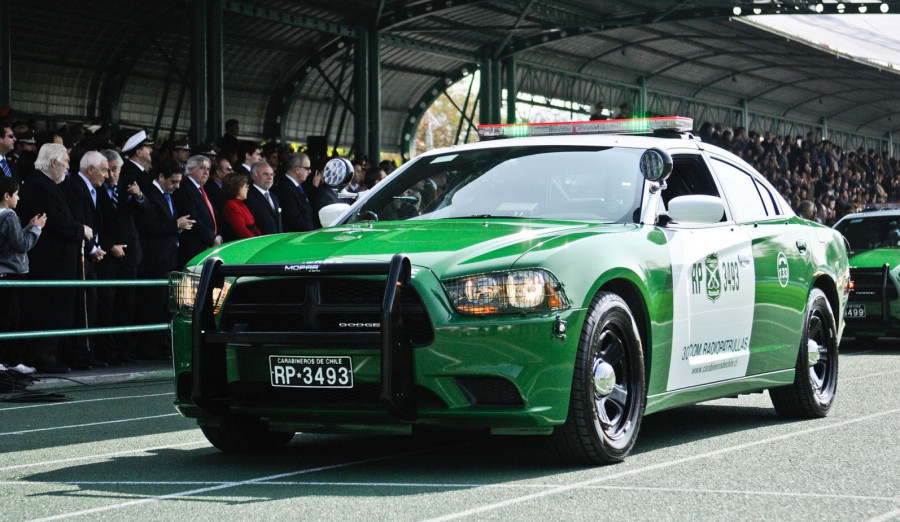 Radiopatrulla Dodge modelo Charger Carabineros de Chile 1594x925