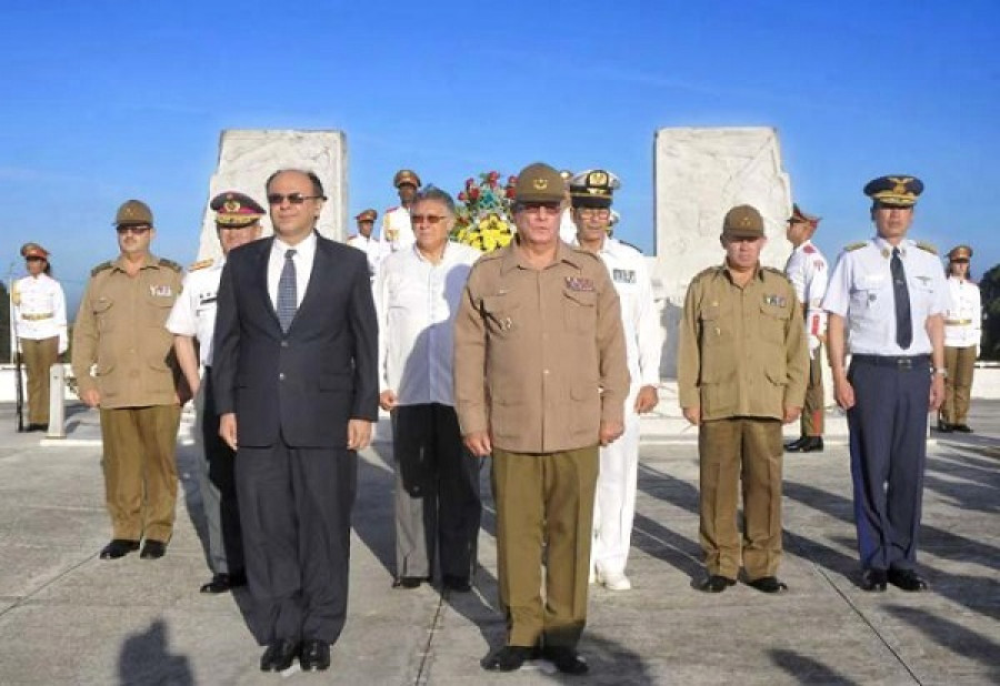 Bolivia Cuba Ferreira LopezM Militar Granma