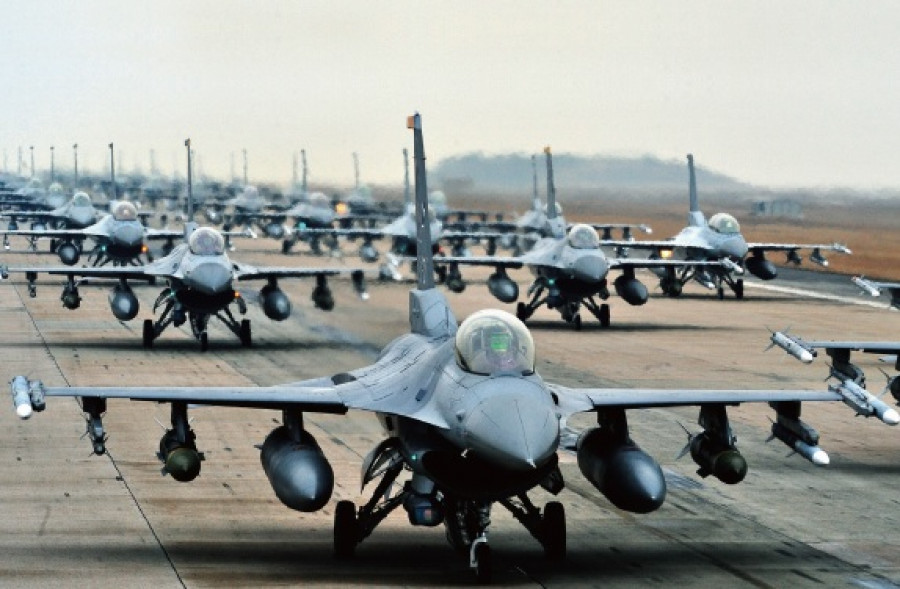 150616 caza avion combate kf 16 ministerio defensa corea