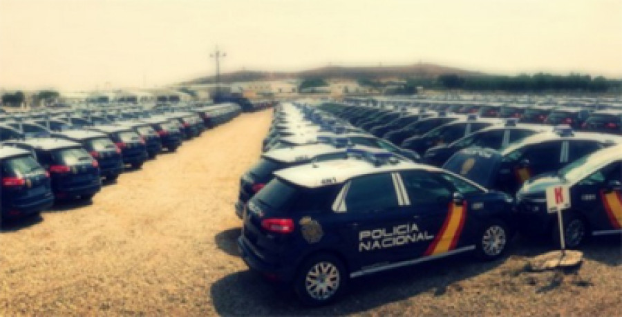 160225 coches Policia Tecnove