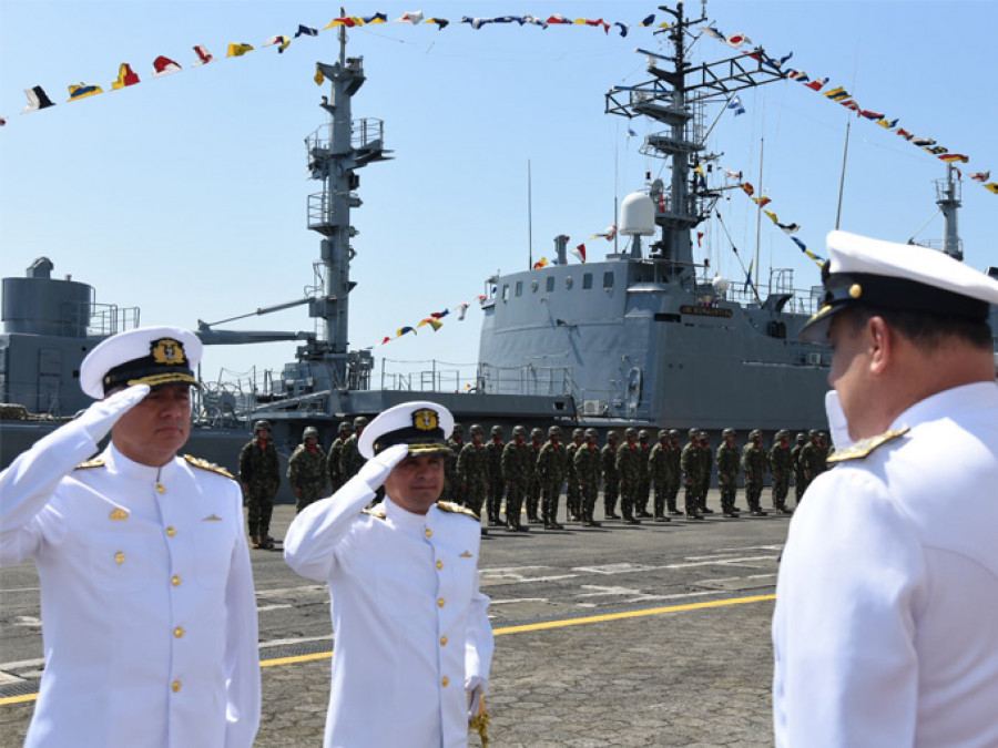 Nuevo comandante fuerza naval