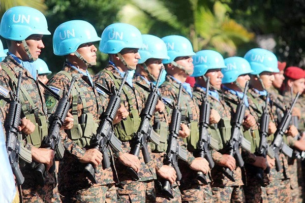El Salvador Ejercito CascosAzules EdelS