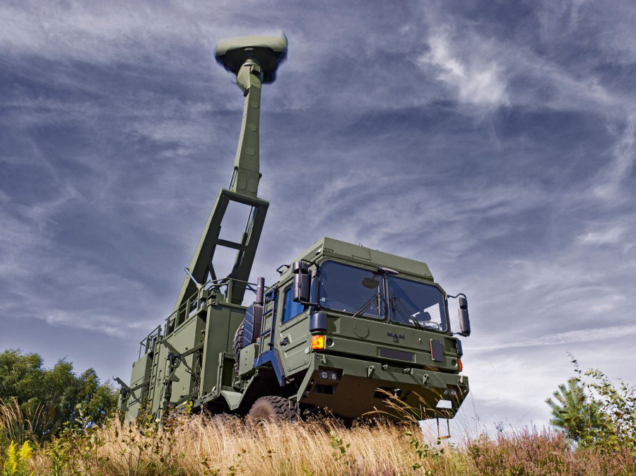 150826 malvinas radar reino unido giraffe amb saab