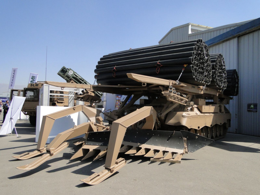 Vehiculo de combate de ingenieros lanzafajinas Leopard 1 Ejercito de Chile