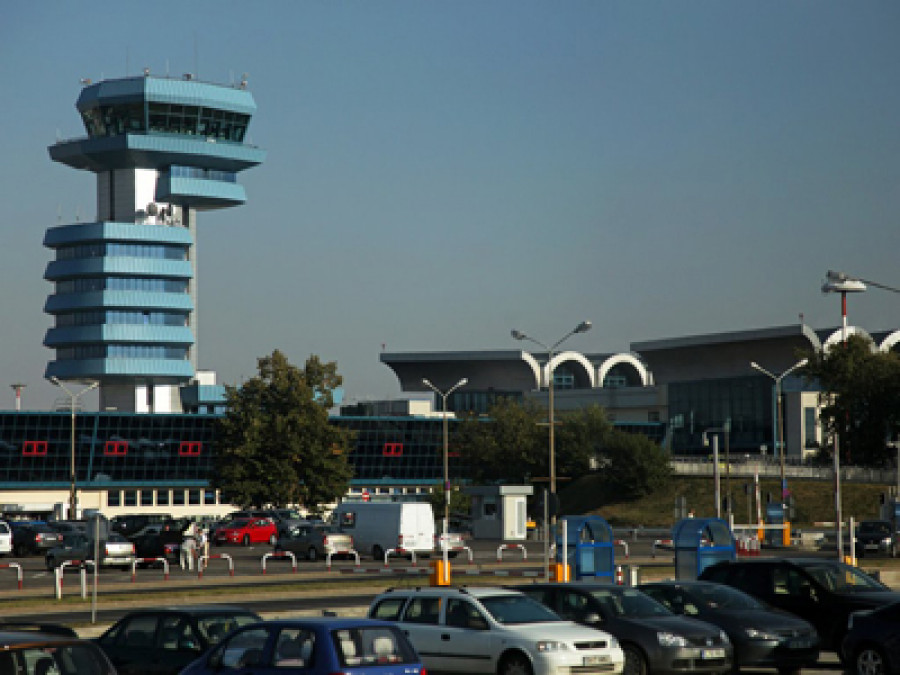 150330 aeropuerto Rumania