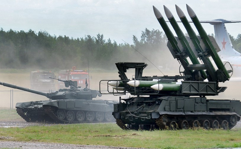 150420 tanque antiaereo blindado ministerio defensa rusia 815x504