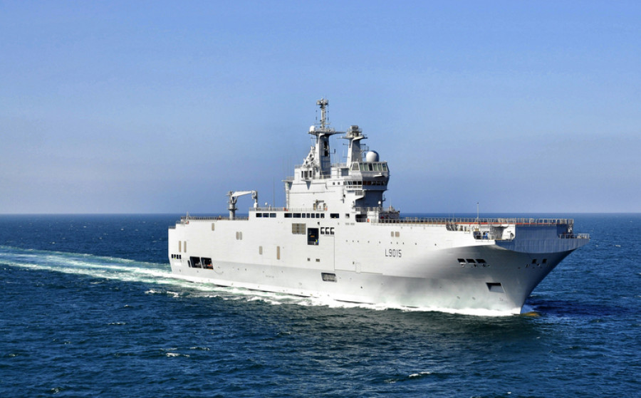 150408 buque portahelicopteros mistral dcns