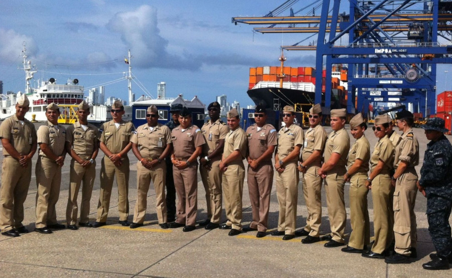 141203 armada colombia guardacostas 1487x916