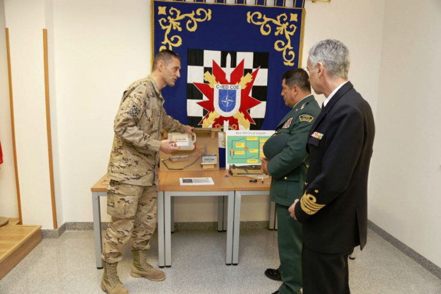 150422 Visita JEMAD Colombia 071