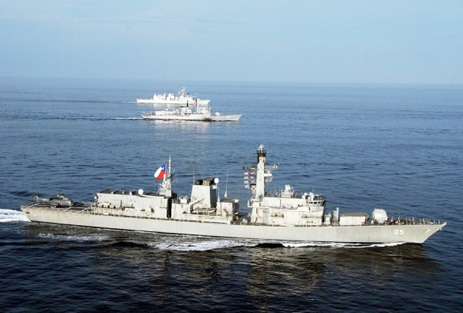 Chile FF 05 Alm Cochrane Armada de Chile