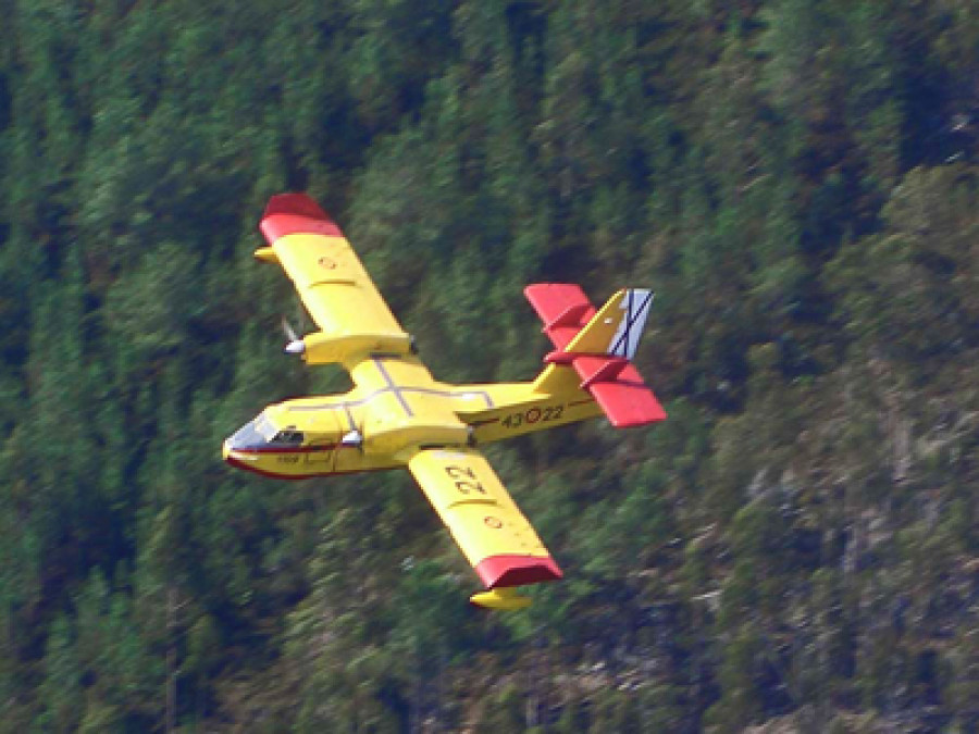 150910  apagafuegos Canadair EjercitoAire