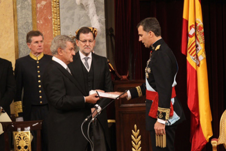 20140619 Rey Congreso