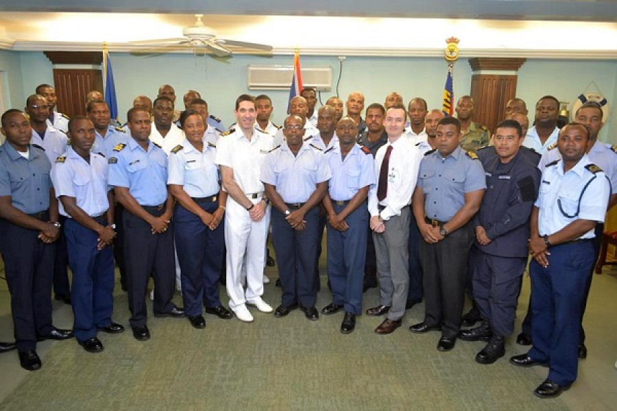 Barbados Royal Navy Caribe curso BHC