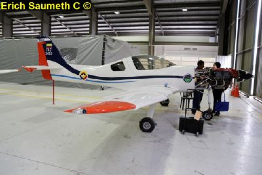 140602 colombia avion feria capacidades erich saumeth