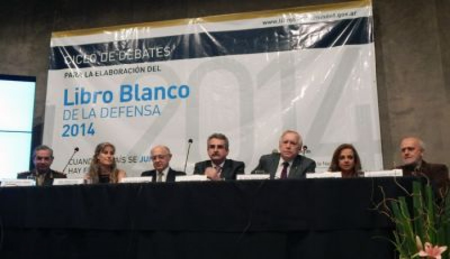 140618 publicacion libro argentina ministerio defensa chile 721x417