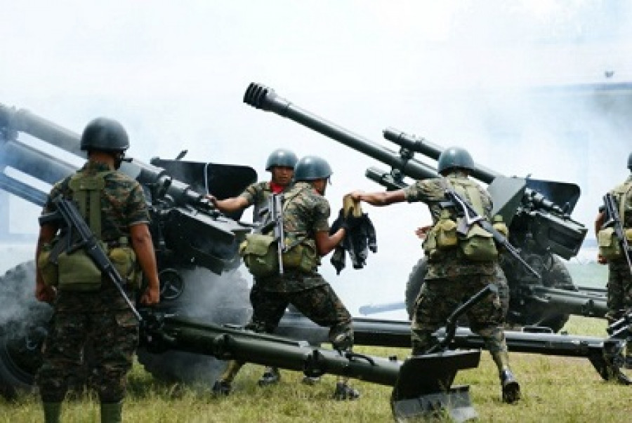 Foto nota presupuesto DEfensa 2015 Guatemala1