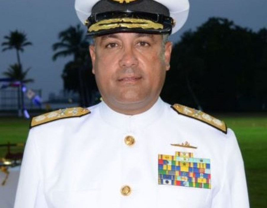 141209 escuela naval colombia antonio martnez arc 400x427