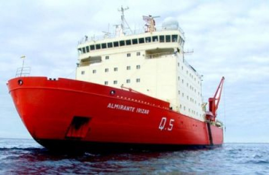 140520 almirante irizar rompehielos buque armada argentina