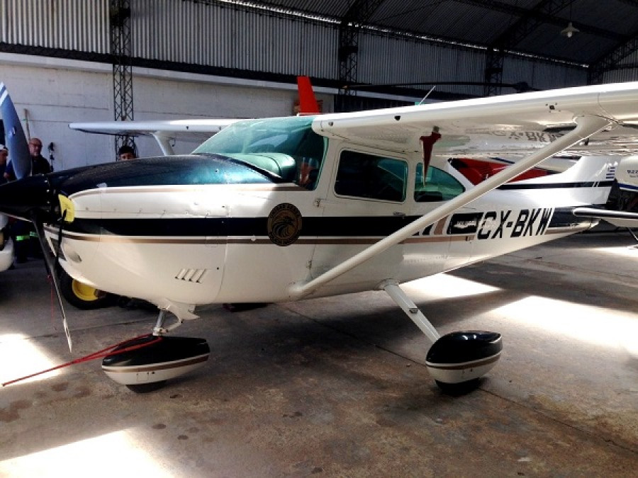 Uruguay Policia Nacional Cessna182 Tabare Ifran