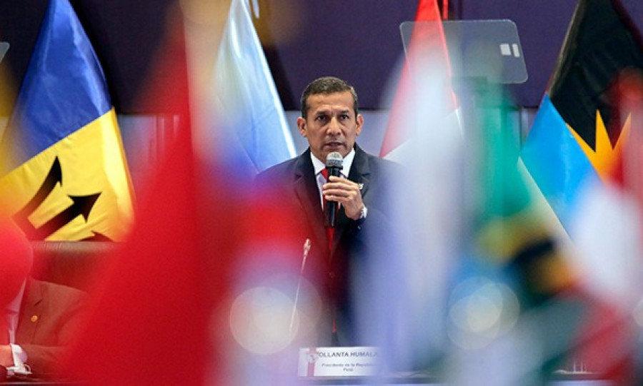 141013 presidente ollanta umala conferencia ministros defensa presidencia peru 03 587x353