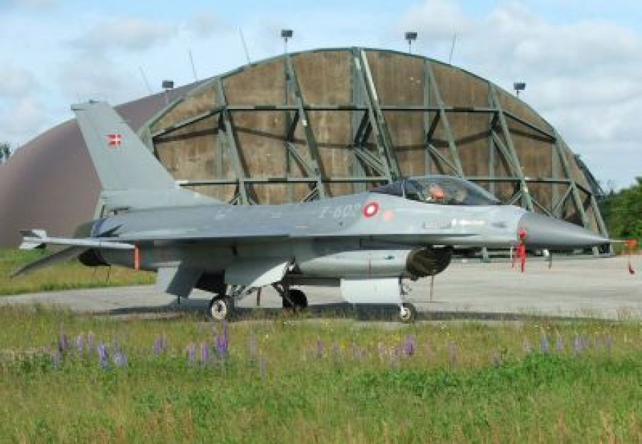 F 16 Dinamarca