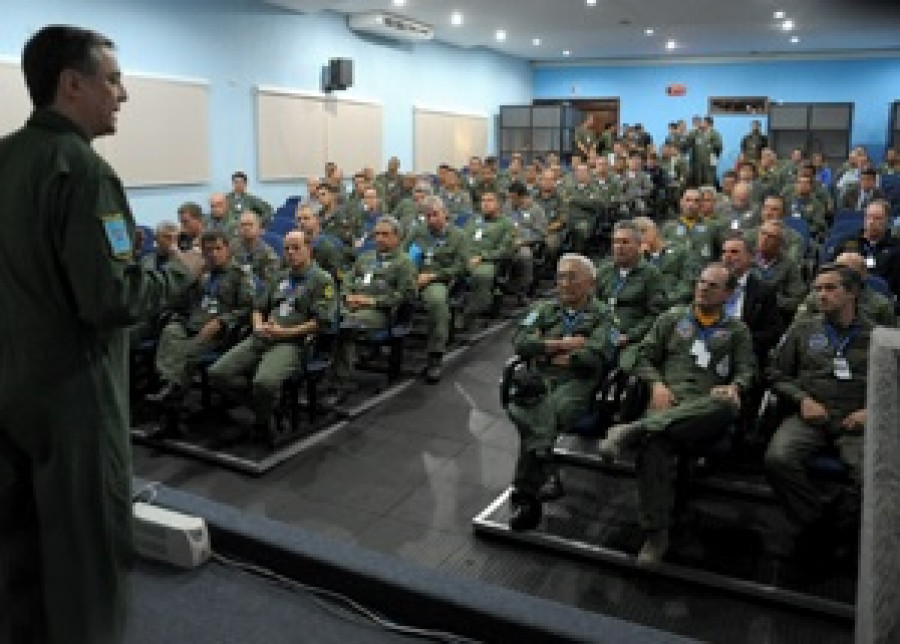 Brasil gines 131118 cruzex ministerio defensa brasil 01