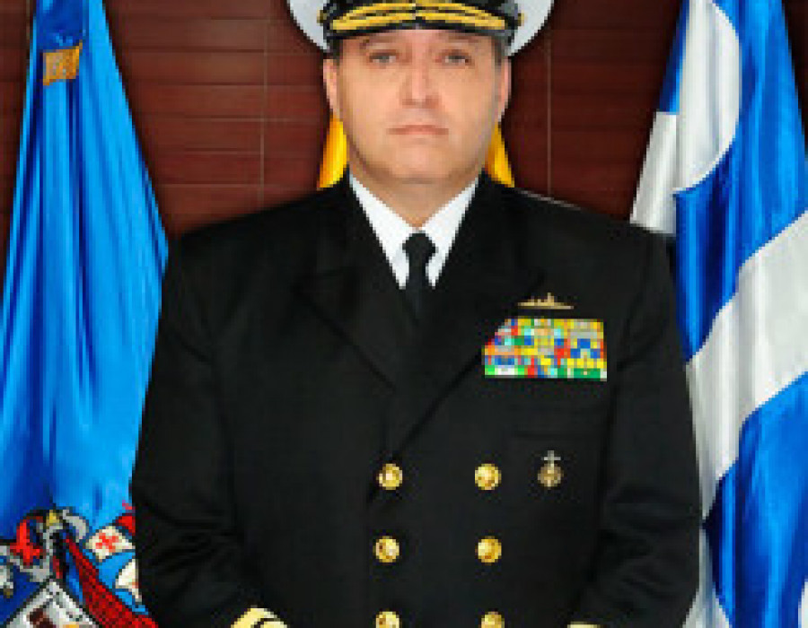 COMANDANTE VISITA