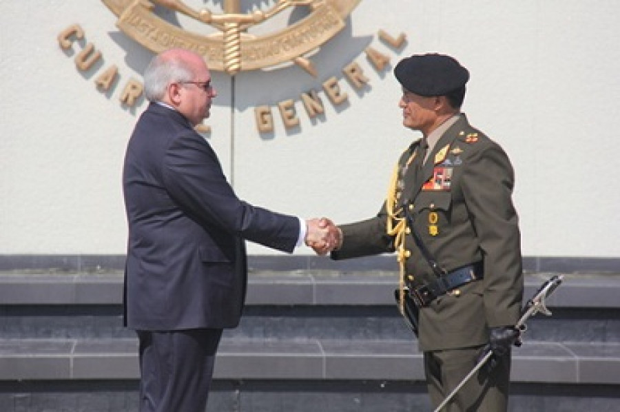 Gral Cabrera Pino jefe Comando  Conjunto Peru