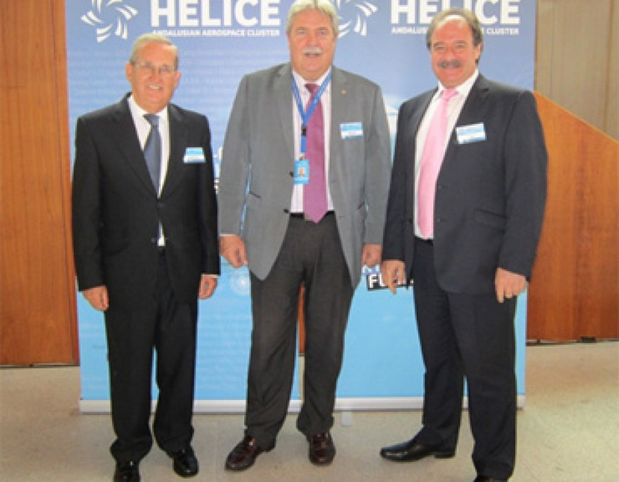 131004 DeVicente director Helice