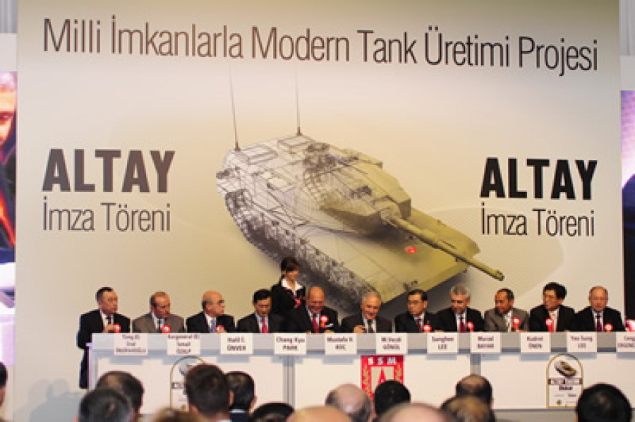 130527turquia arabia indonesia tanques 01otokar