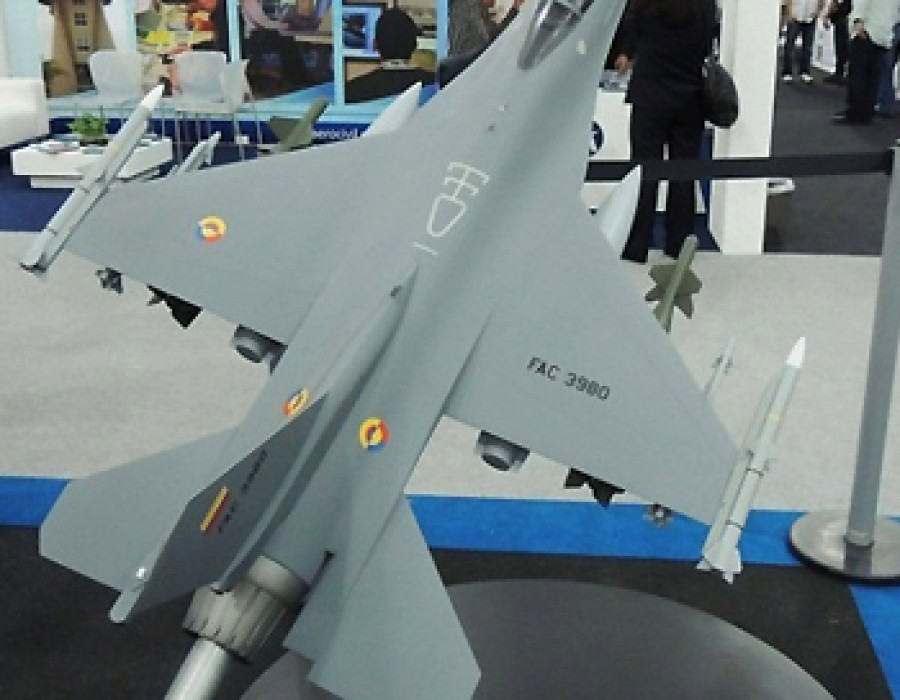 F 16