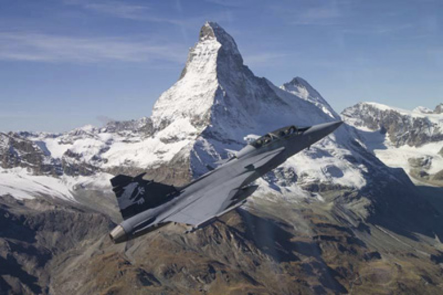 130829 suiza suecia gripen saab