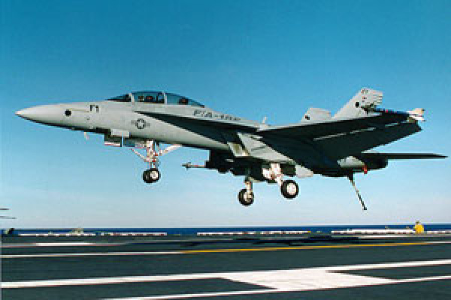 Super Hornet posamiento