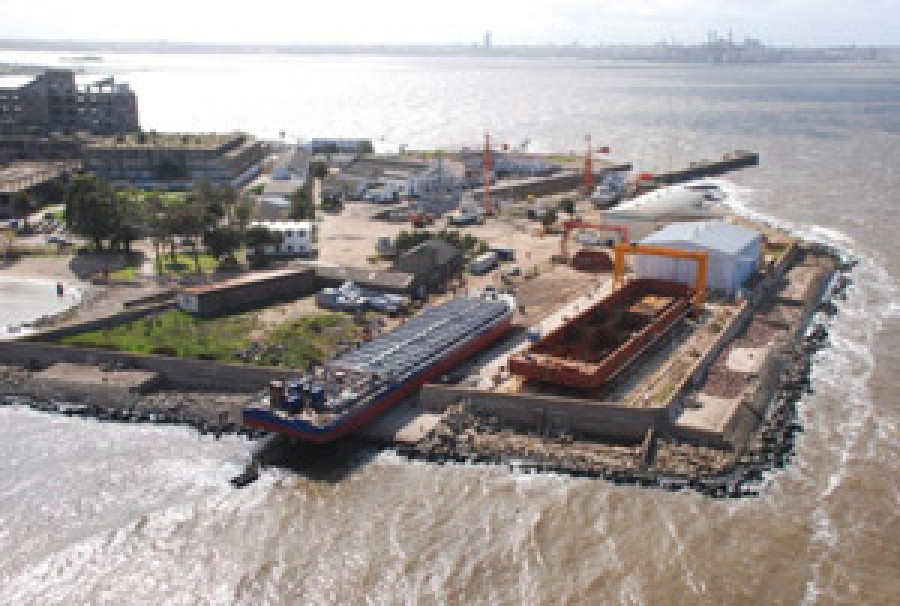 Armada Uruguay astillero