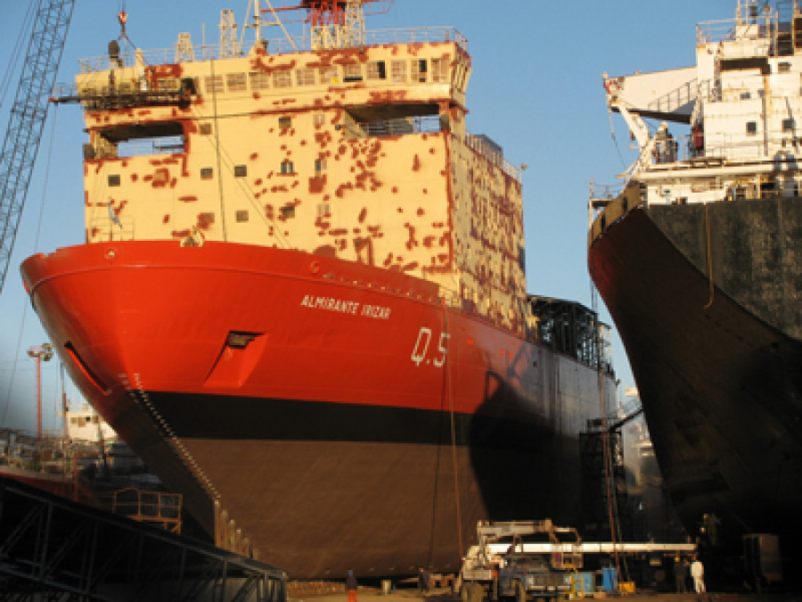 Almirante Irizar reparacion