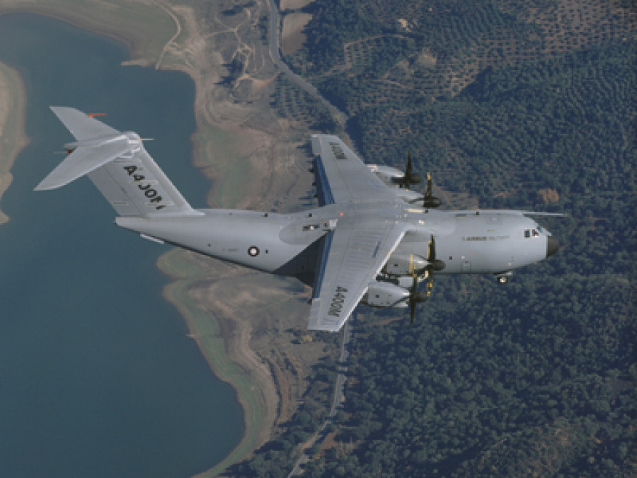 A400M 2 peq