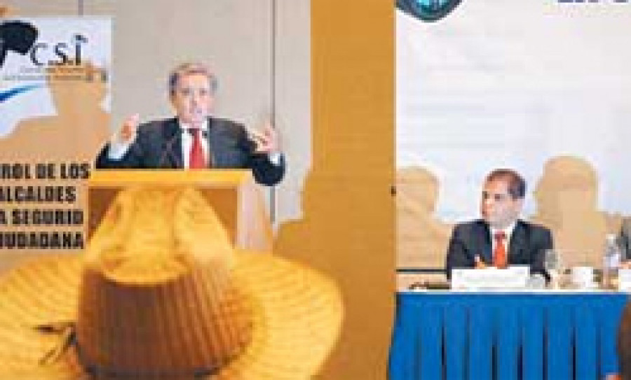 Uribe conferencia