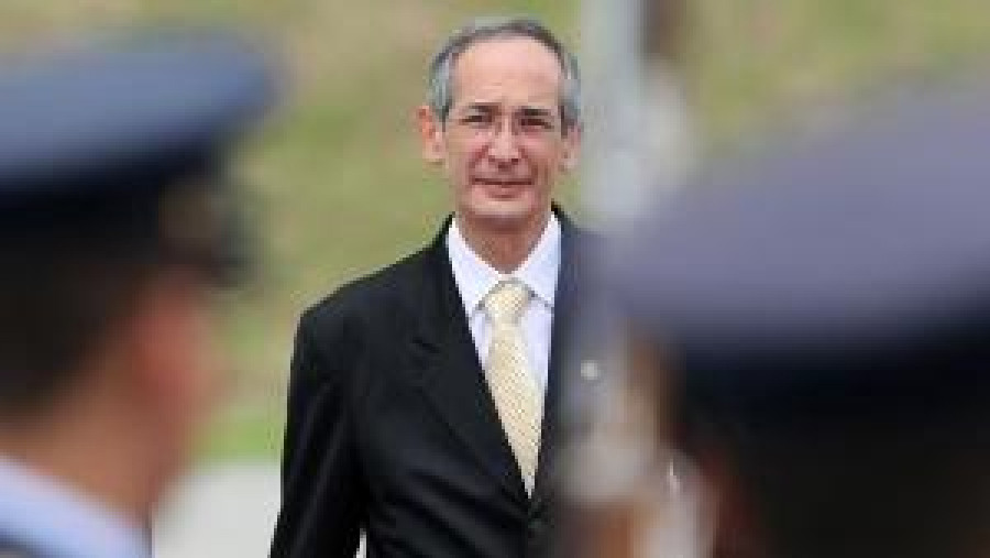 Alvaro colom